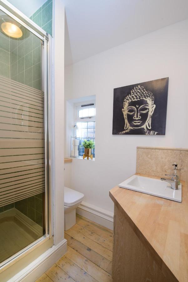 Deluxe 2 Bed Versace Bungalow Hot Tub, Sky Tv, Cinema Screen Saffron Walden Esterno foto